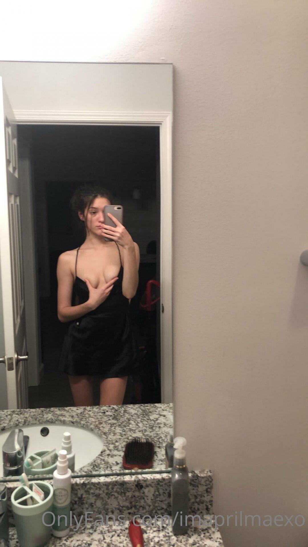 April Mae / aprilmaexox / imaprilmaexo Nude OnlyFans Vazamentos 1