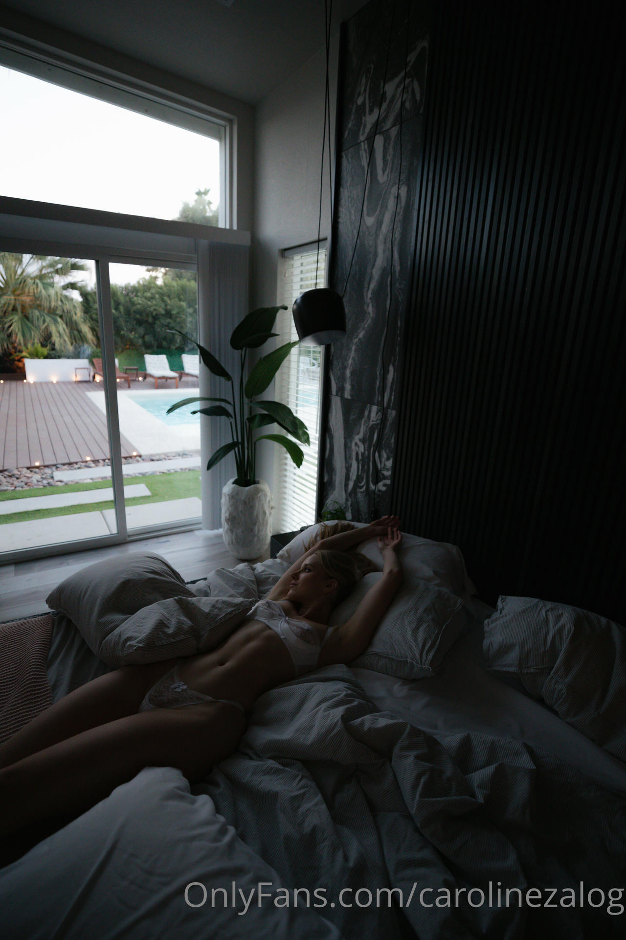 Caroline Zalog / carolineivyyy / carolinezalog Nude OnlyFans Vazamentos 1