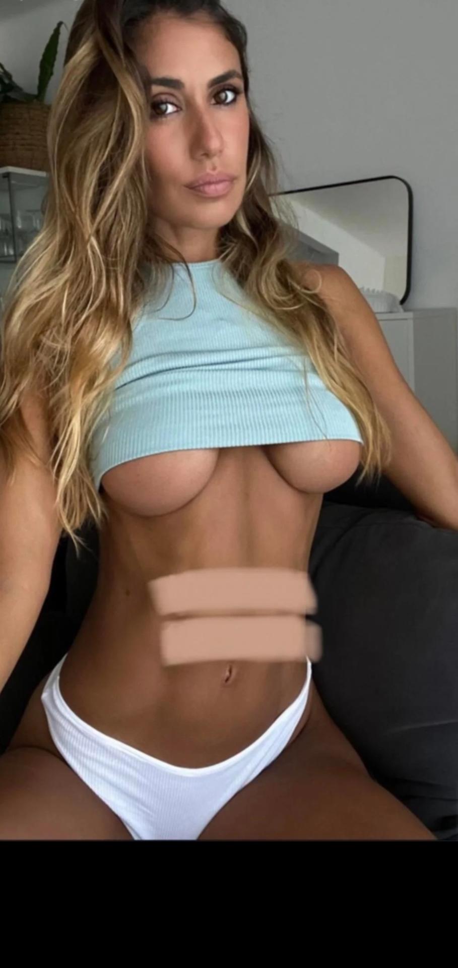Carolineclnfit / carolinasolano Nude OnlyFans Vazamentos 1