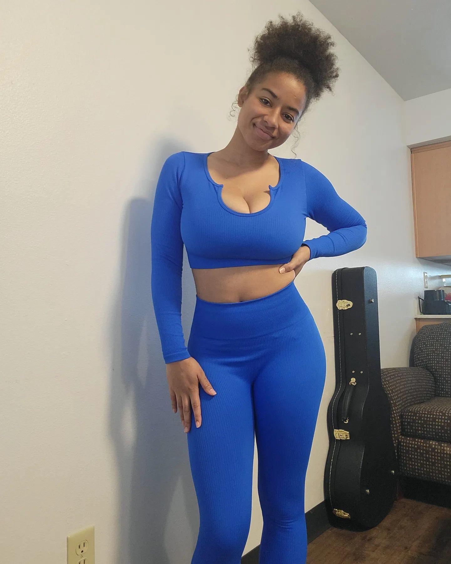 Dina / coco_ppop01 / cocopeepshow Nude OnlyFans Vazamentos 1