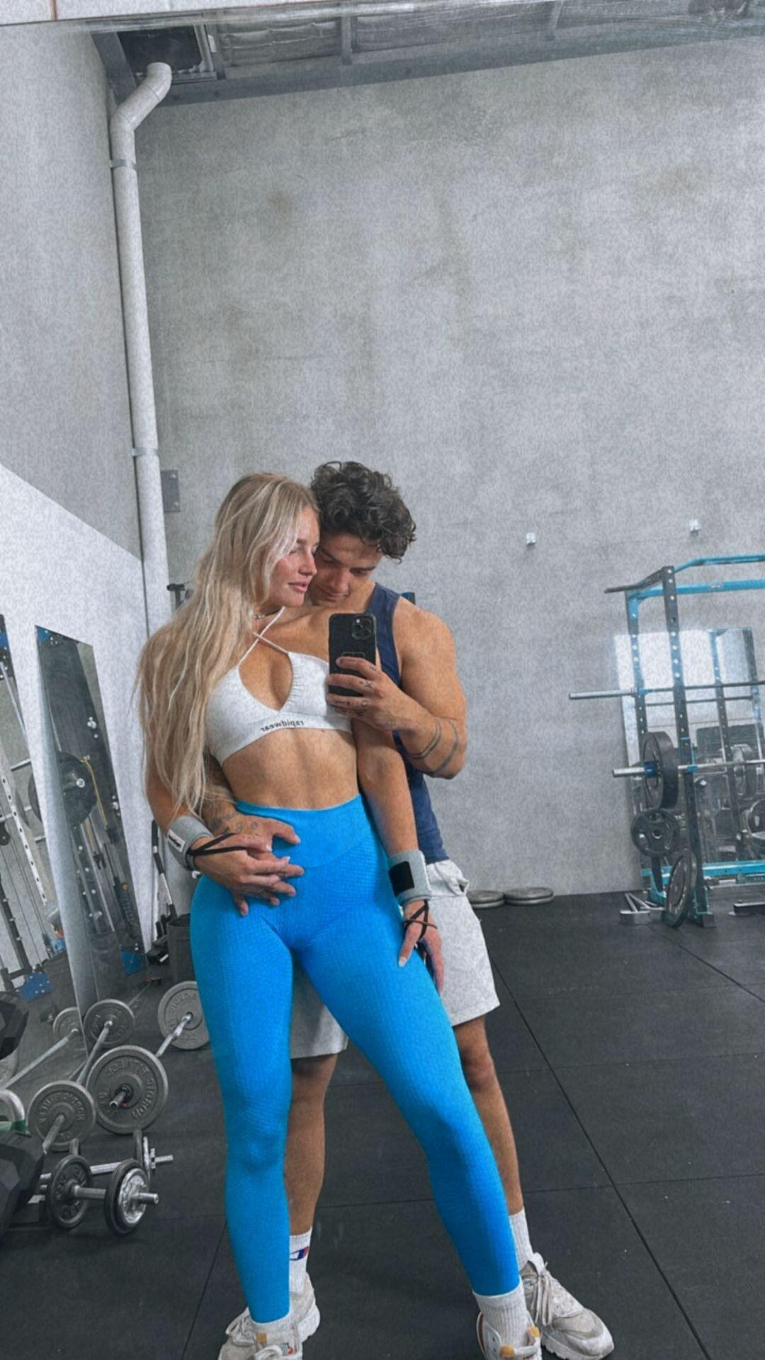 Emma Hartley / blondeyy101 / theduette22 Nude OnlyFans Vazamentos 1