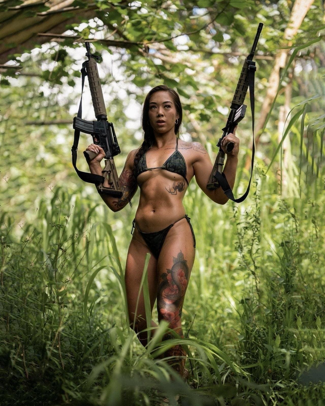 Firearms / Girls With Guns / wifi_diaries Nude OnlyFans Vazamentos 1