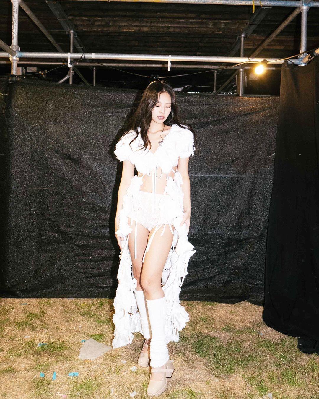 Blackpink / Jennie | BLΛƆKPIИK / sheflieshigh Nude OnlyFans Vazamentos 1