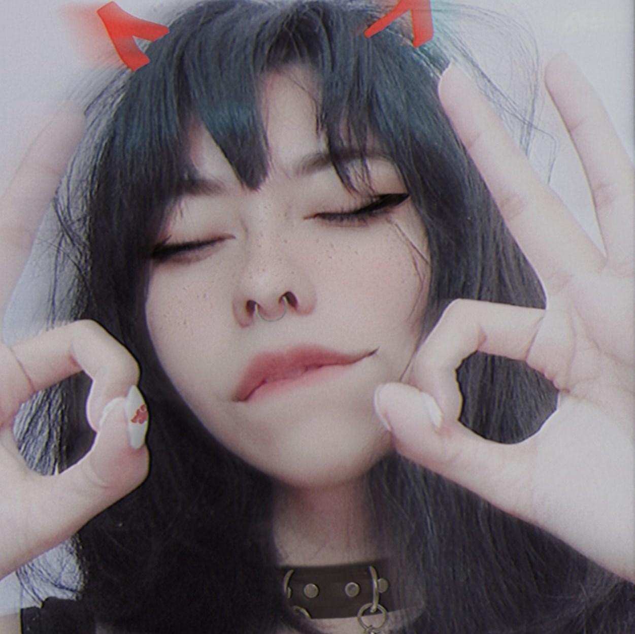 Lilywaifu / lily_waffle / lilylovesyouu Nude OnlyFans Vazamentos 1