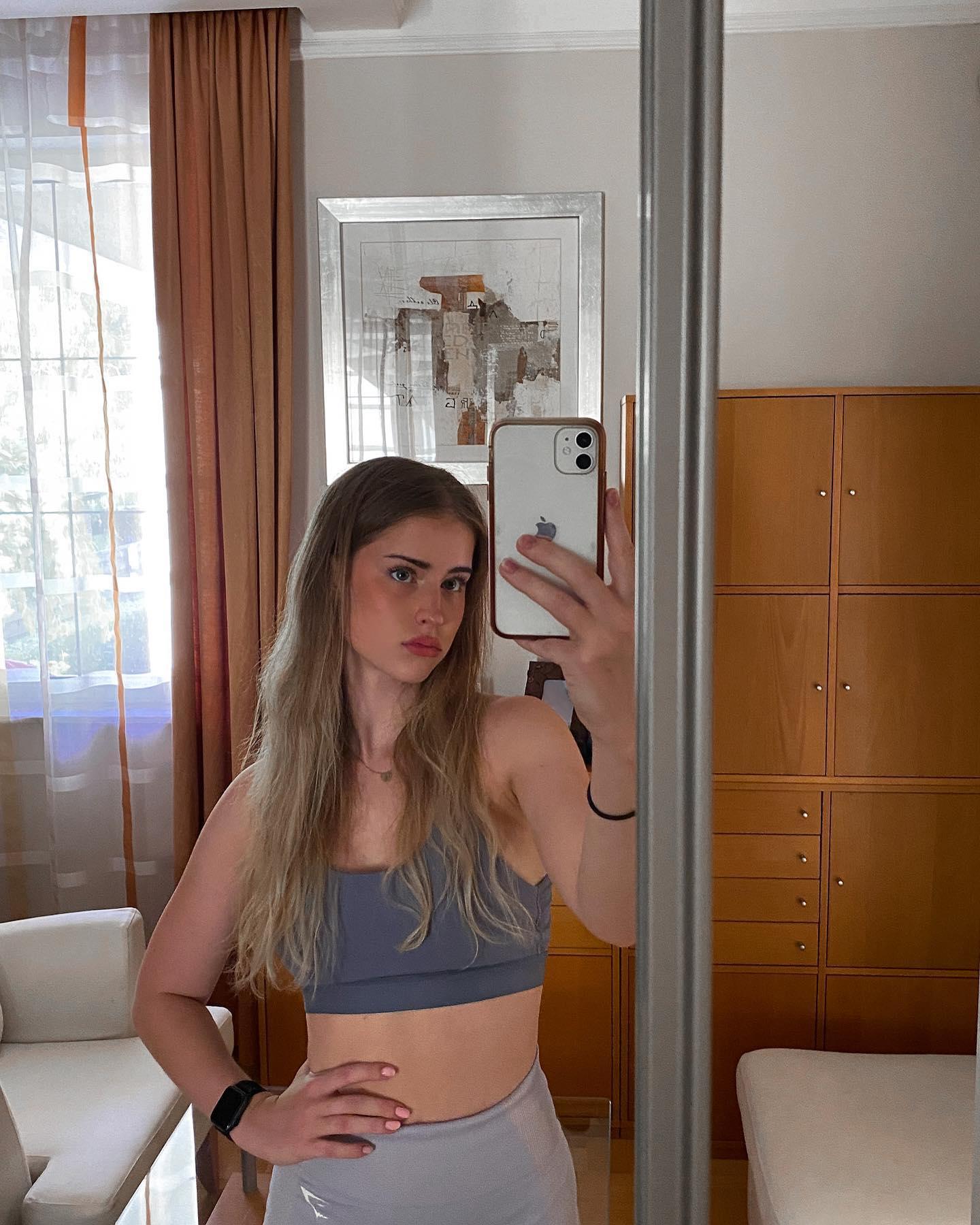 mira.004 / model_mira Nude OnlyFans Vazamentos 1