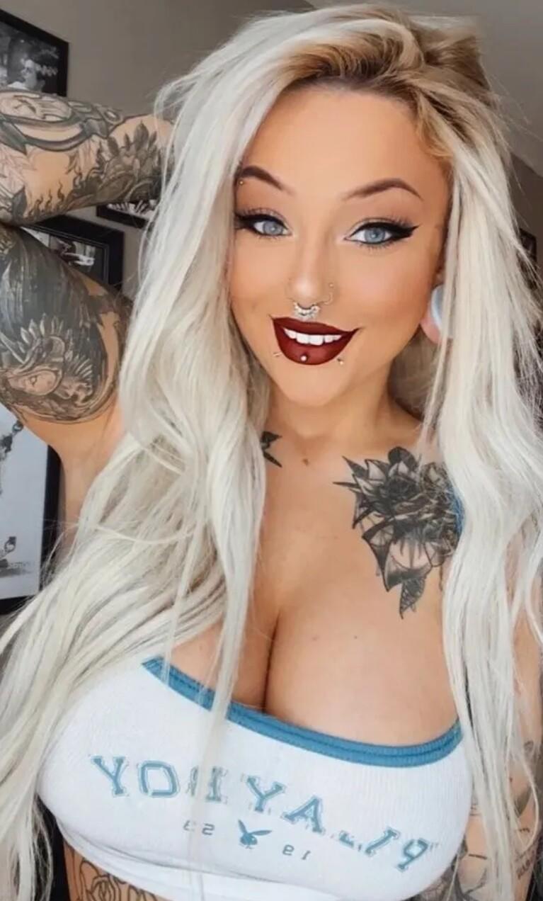 Dezi / Screamqueen68 Nude OnlyFans Vazamentos 1