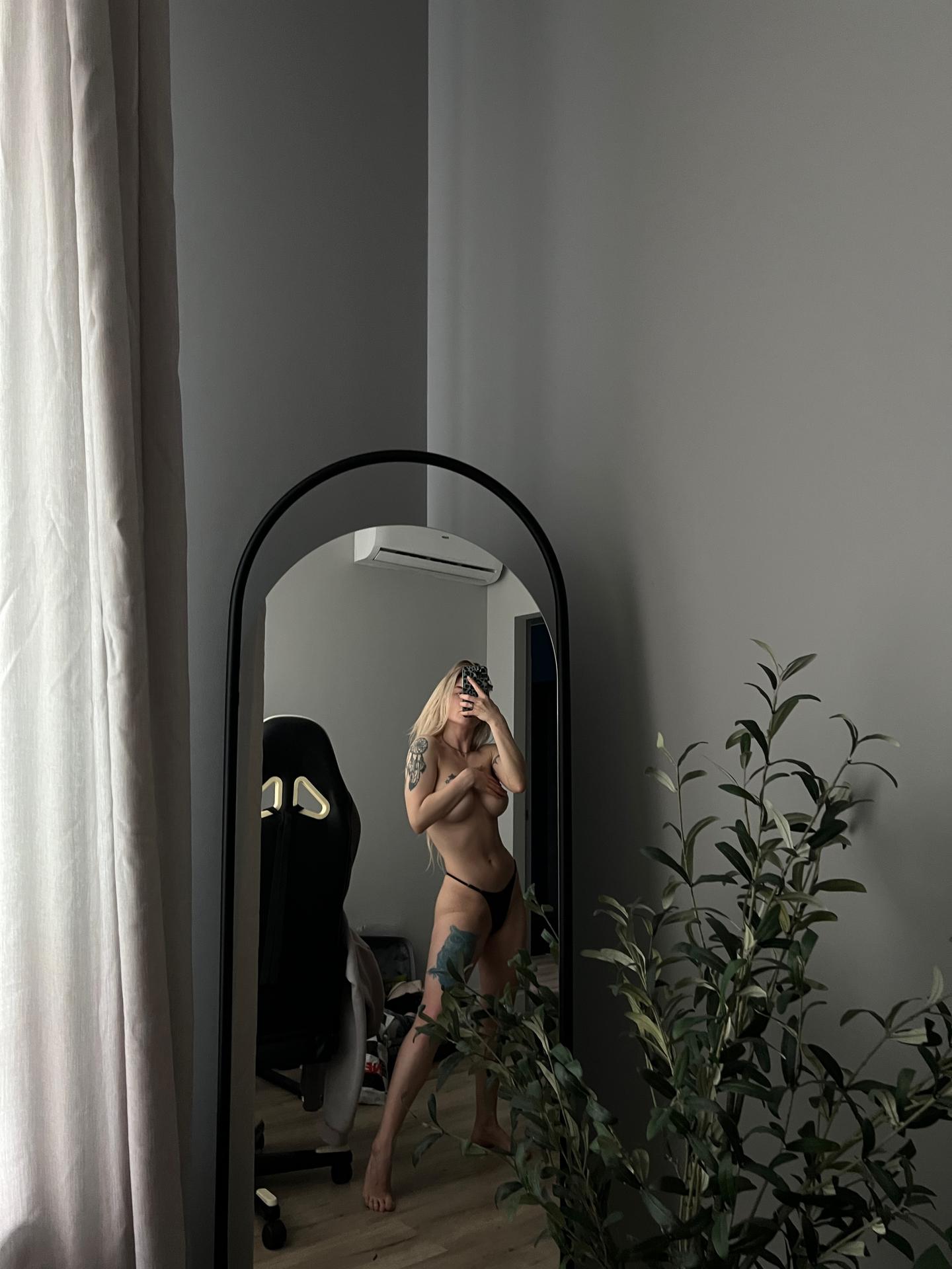 Sorabi Nude OnlyFans Vazamentos 1