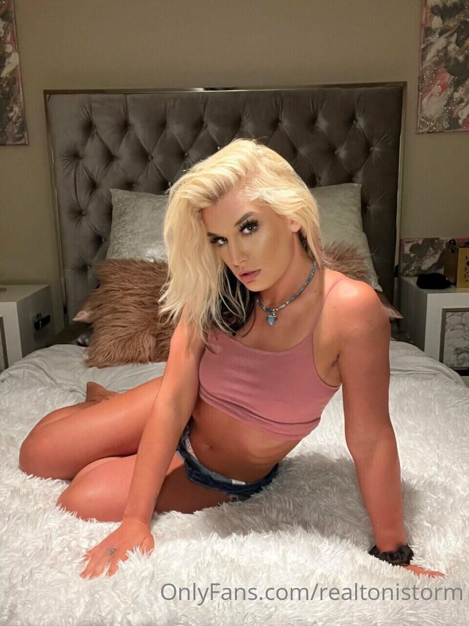 Toni Storm / realtonistorm Nude OnlyFans Vazamentos 1