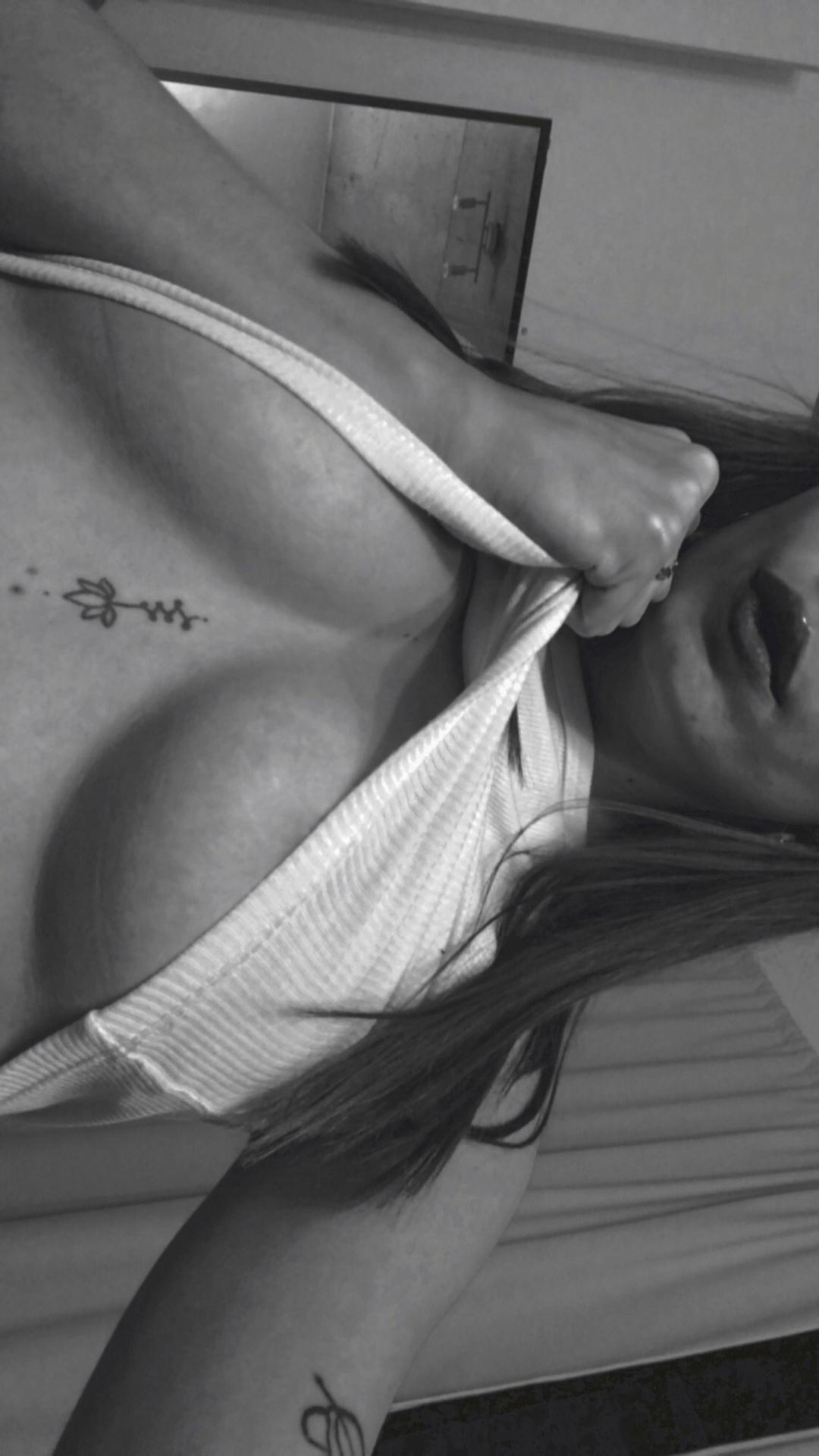 isbritneybitchi / unagui09 / xxmaraselene_ Nude OnlyFans Vazamentos 5