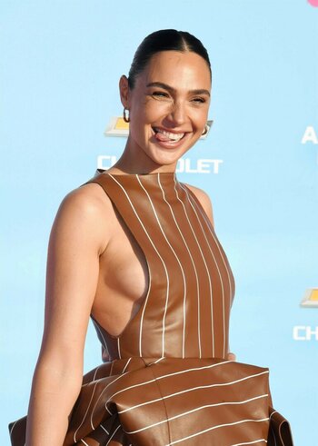 Gal Gadot / gal_gadot / https: / inked_hriss Vazamentos Nuas OnlyFans Foto 1132