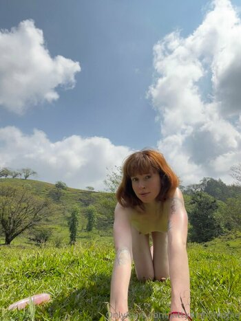 kittynippyhippie / littlenippyhippie Vazamentos Nuas OnlyFans Foto 33