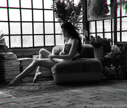 modelploycom Vazamentos Nuas Foto 13
