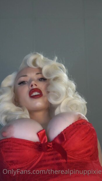 Pineup Pixie / Bianca Blakney 2 / pinuppixietm / therealpinuppixie Vazamentos Nuas OnlyFans Foto 15