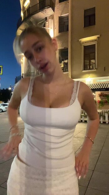 sofyaplotnikova / https: / xsofya_x Vazamentos Nuas Foto 2