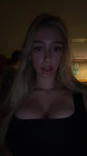sofyaplotnikova / https: / xsofya_x Vazamentos Nuas Foto 9