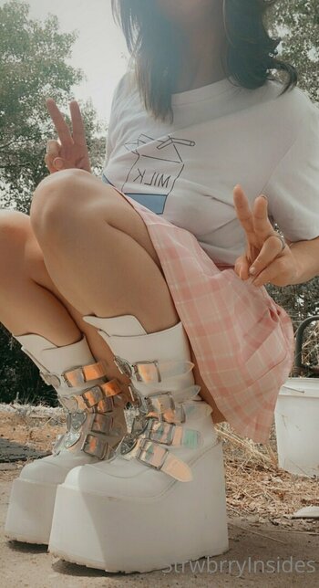 viinusflytrap Vazamentos Nuas Foto 1