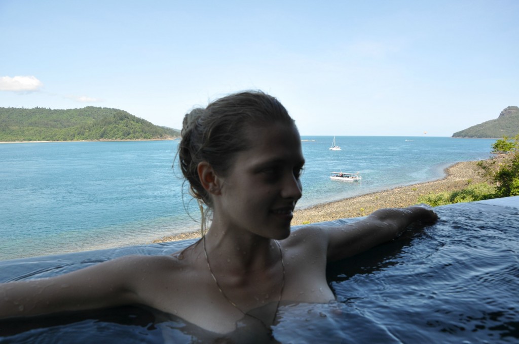 Teresa Palmer Nua 12