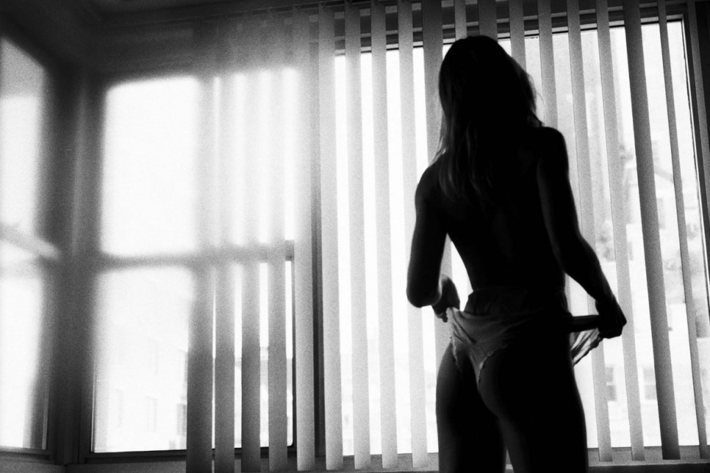 Elyse Taylor Nua 05