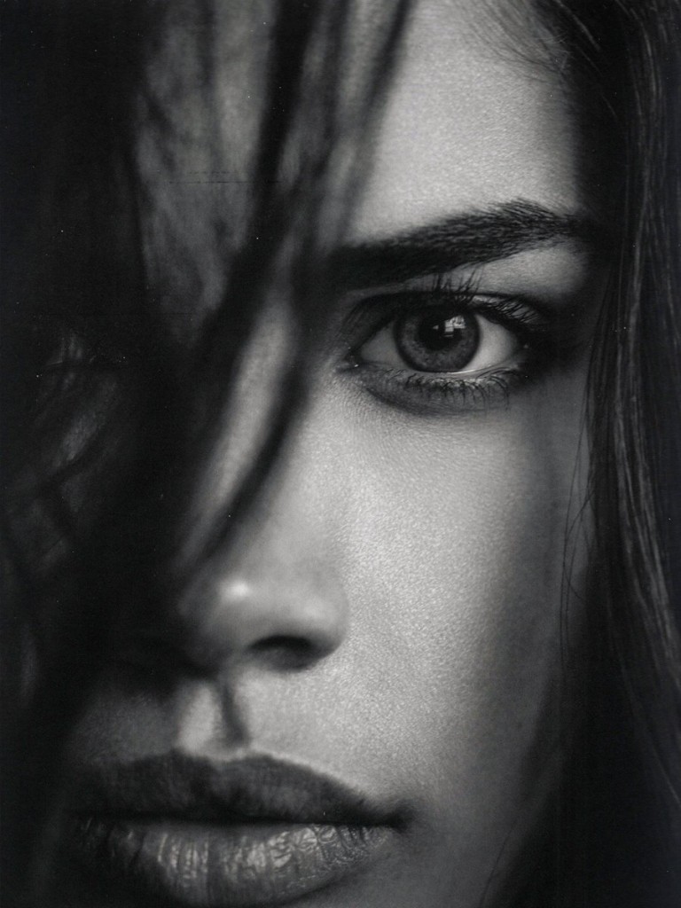 Sara Sampaio Nua 10
