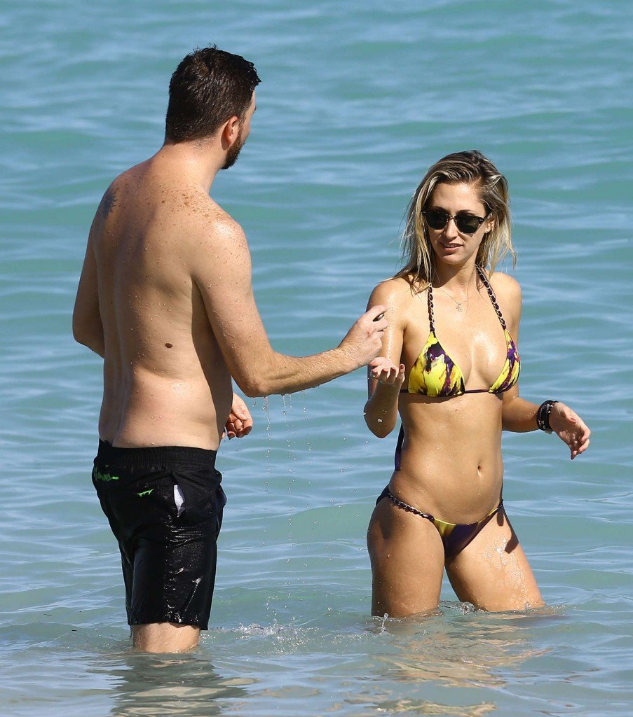 Lauren-Stoner-Bikini-7