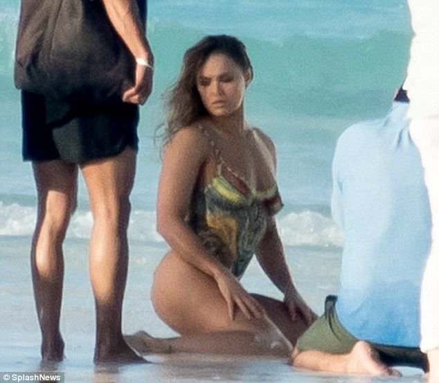 Ronda-Rousey-Bodypaint-7