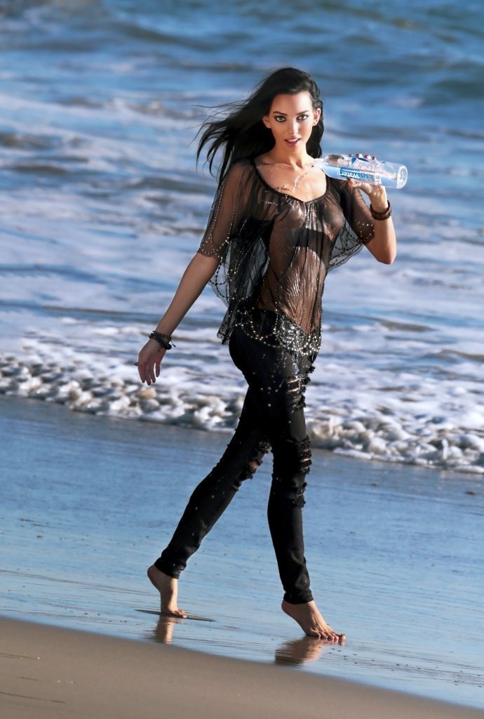 Amanda Geores See Through-Photos-15