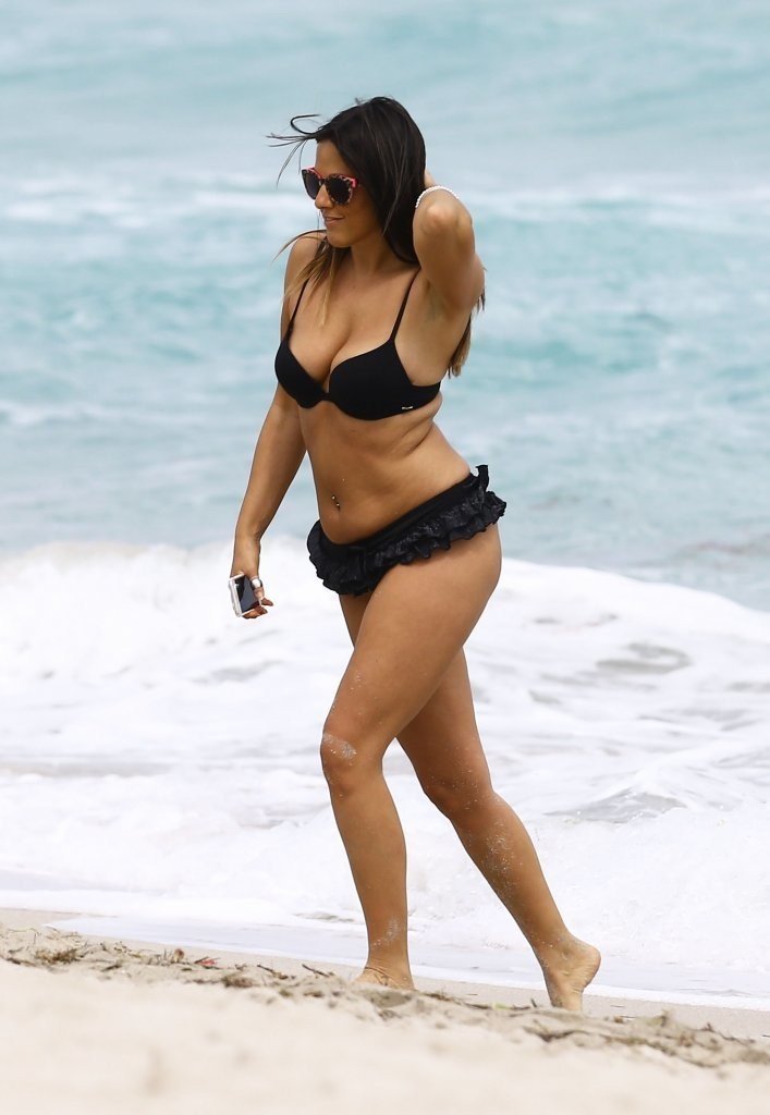 Claudia Romani in a Bikini18