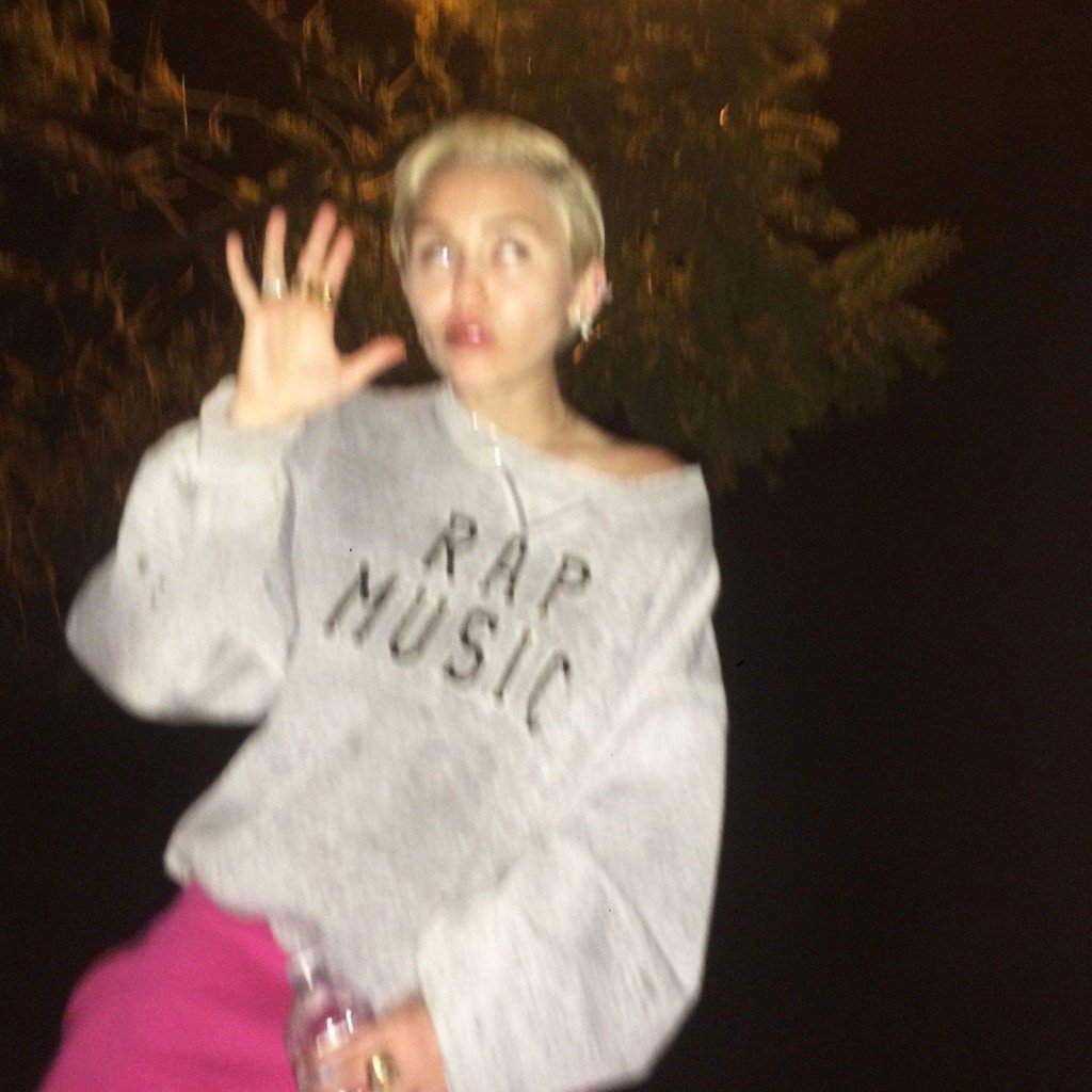 Miley Cyrus Vazou 15