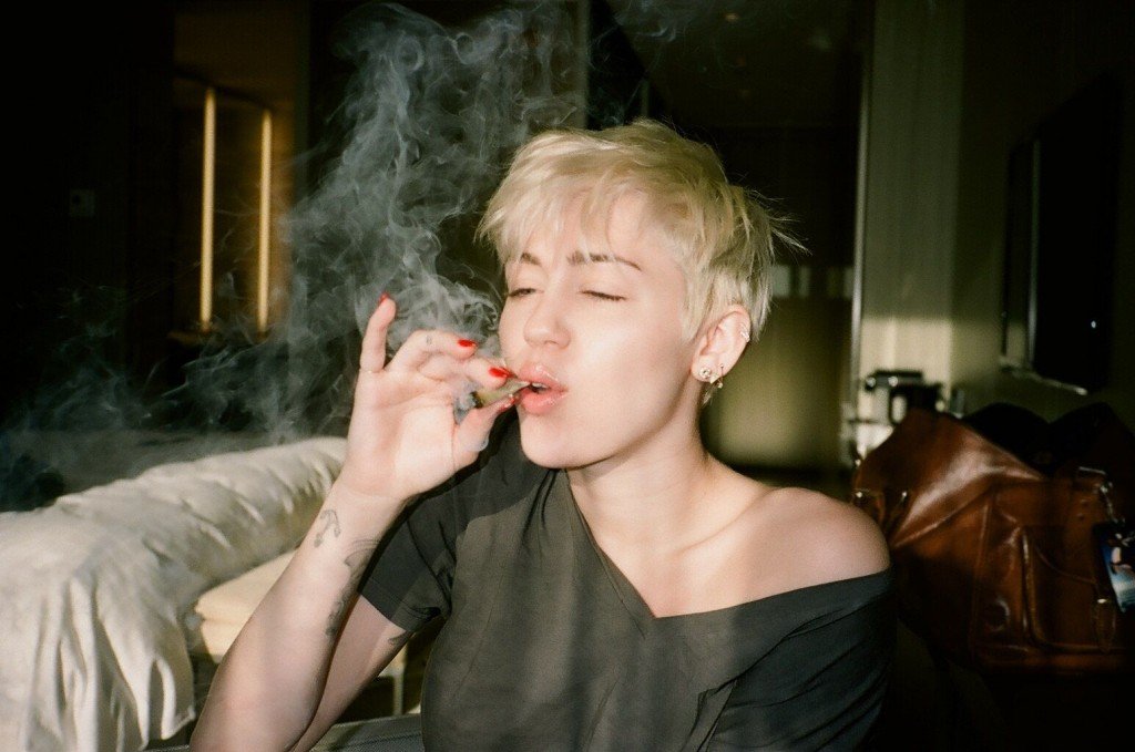 Miley Cyrus Vazou 6