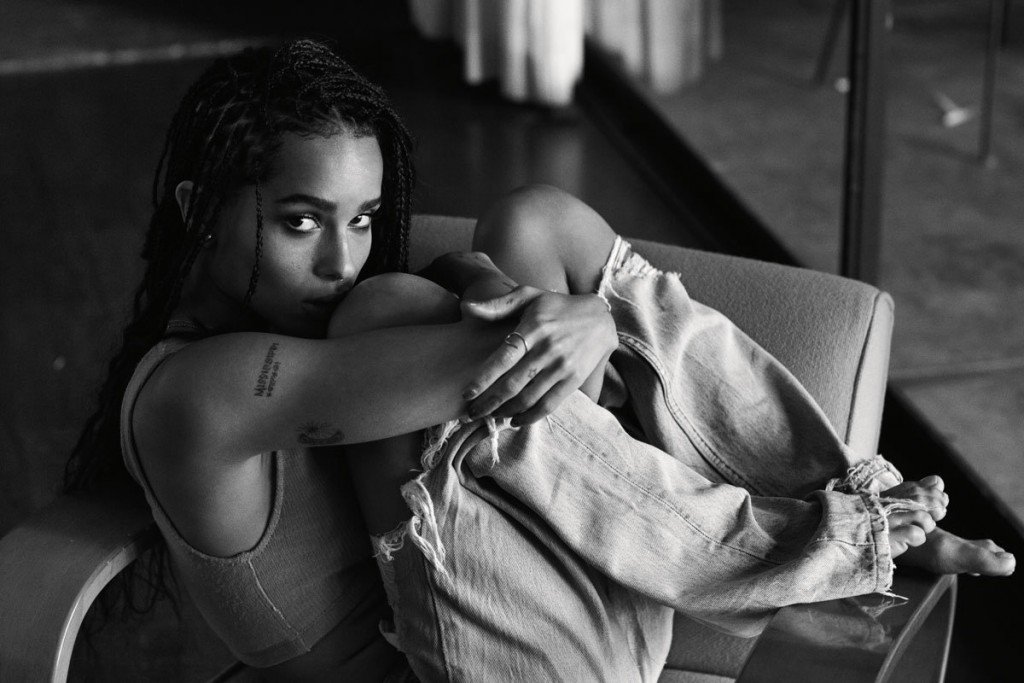 Zoe Kravitz Sexy 5