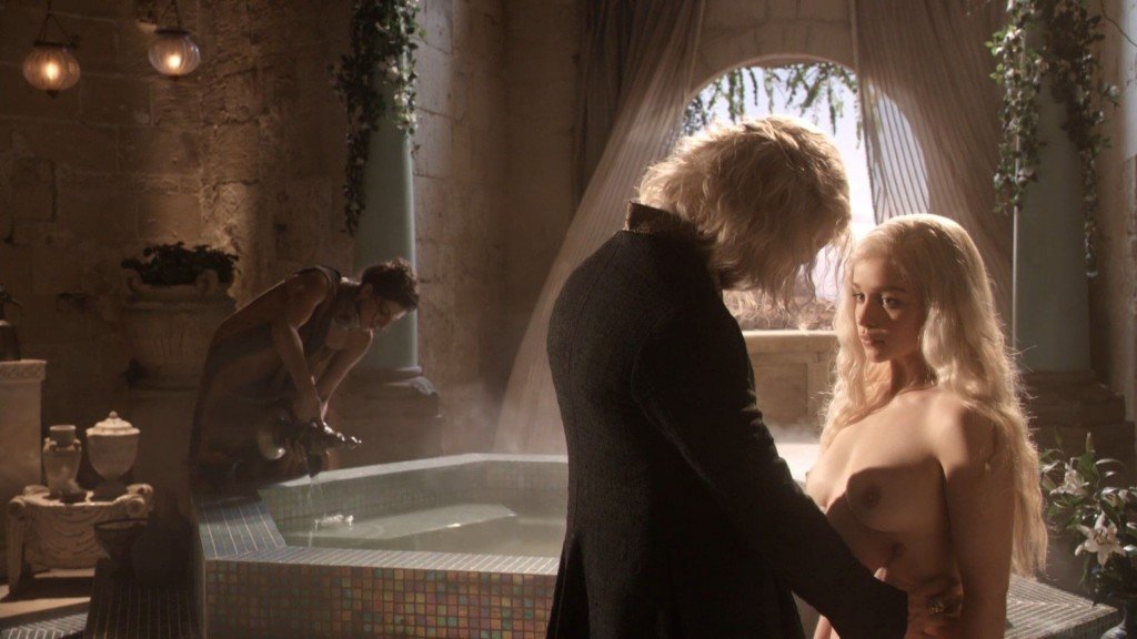 Emilia Clarke Nude 5