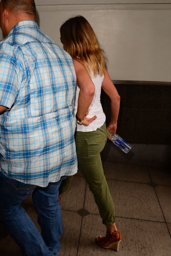 Jennifer Aniston Pokies 27