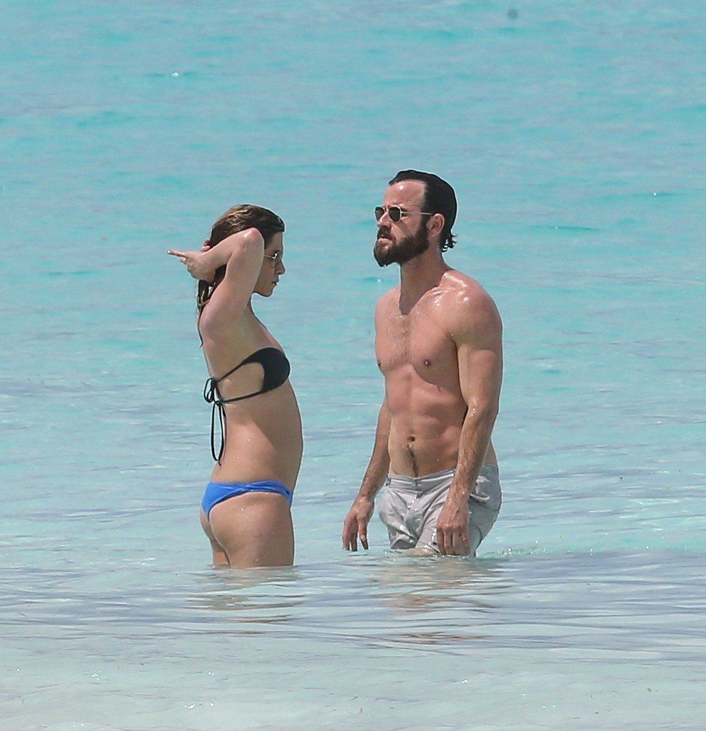 Jennifer Aniston in a Bikini 14