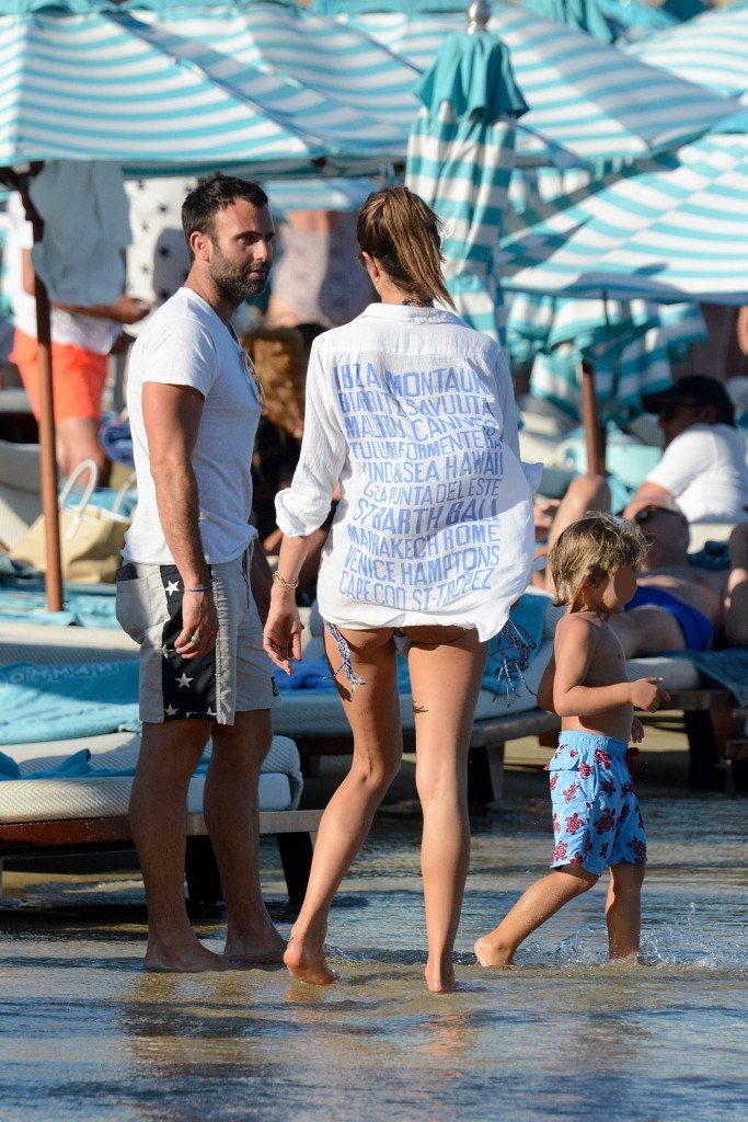 Alessandra Ambrosio & Ana Beatriz Barros Sexy 39