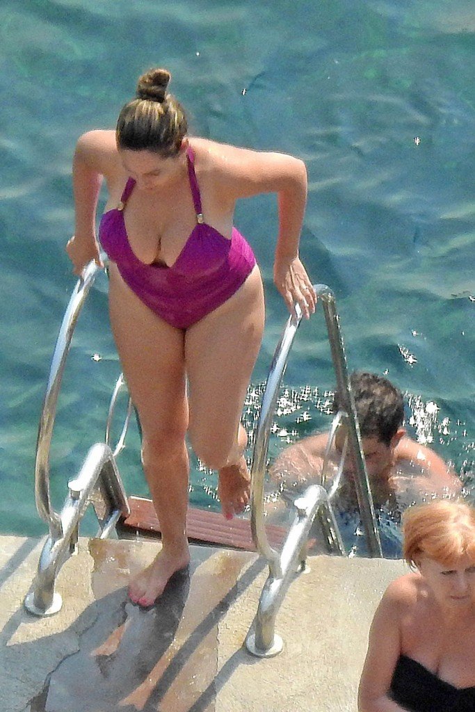 Kelly Brook Sexy 24