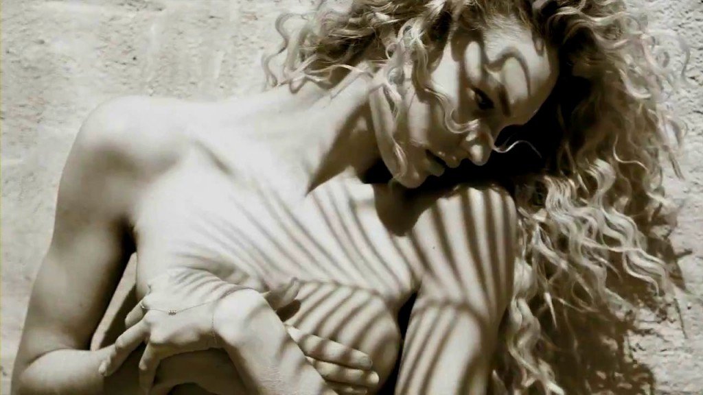 Candice Swanepoel Nude & Sexy thefappening.so 24