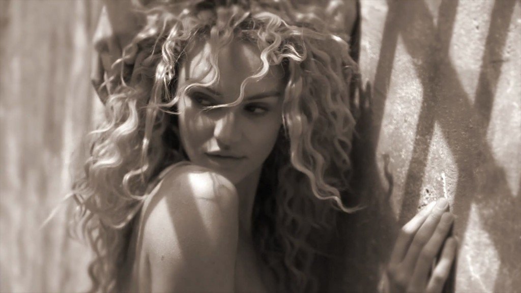 Candice Swanepoel Nude & Sexy thefappening.so 30