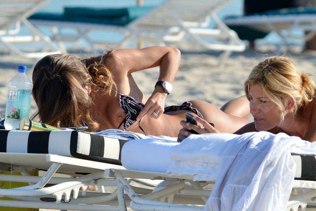 Claudia Galanti Topless 4