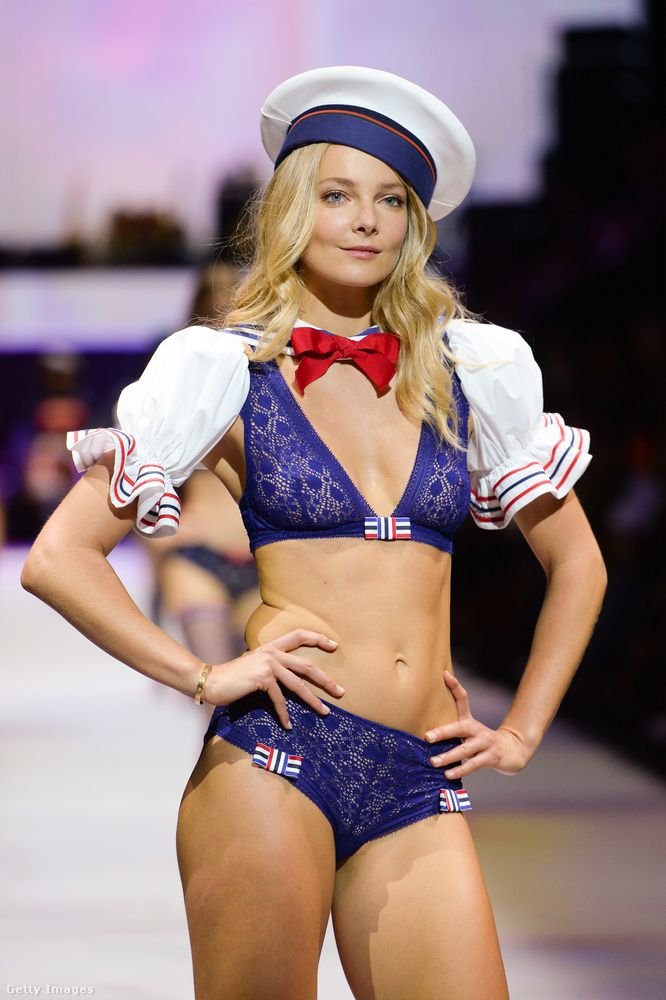 Eniko Mihalik Sexy 4