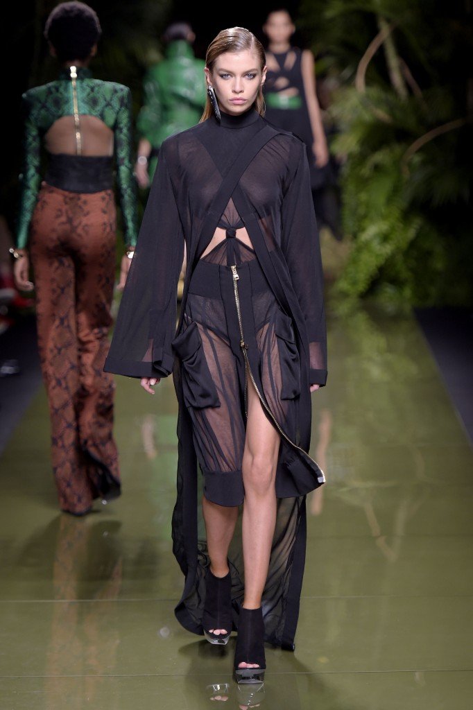 Stella Maxwell Transparente Foto 4