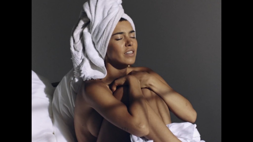 Alina Süggeler Nua & Sexy 2