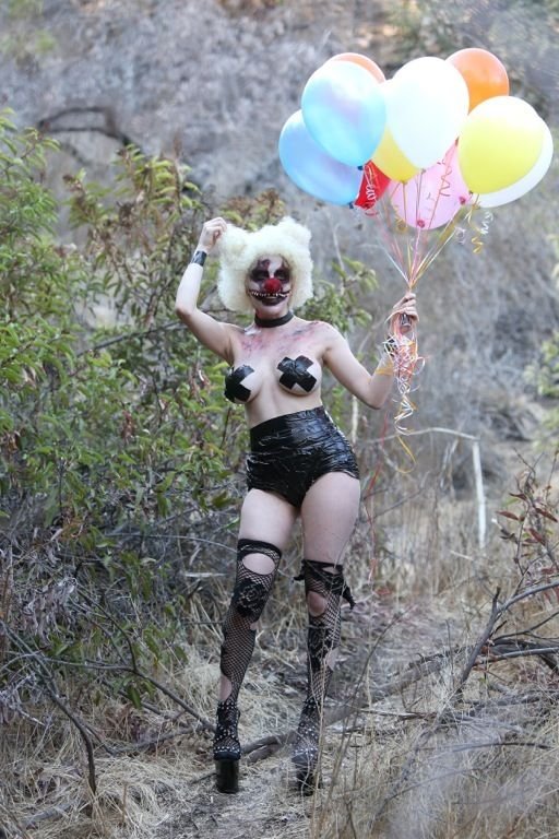 Courtney Stodden Topless 13