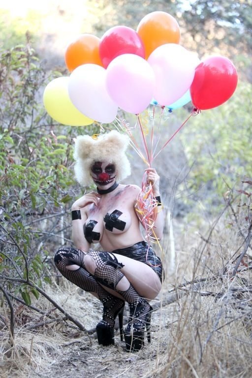 Courtney Stodden Topless 16
