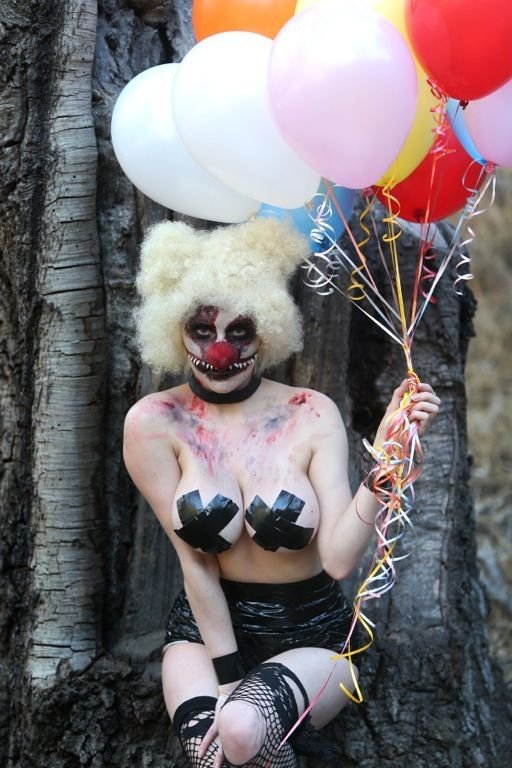 Courtney Stodden Topless 23