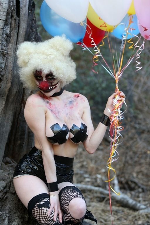 Courtney Stodden Topless 24