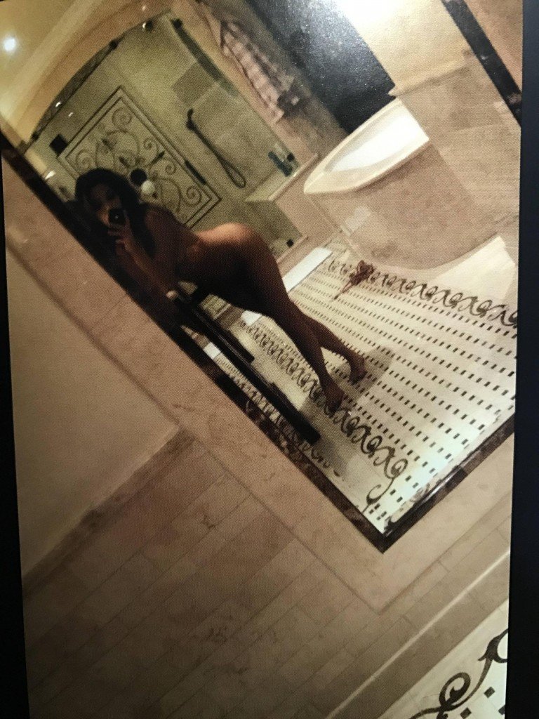 Kim Kardashian Selfies 57 thefappening.so