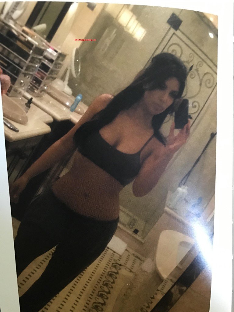 Kim Kardashian Selfies 97 thefappening.so