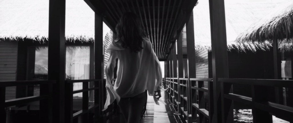 Alessandra Ambrosio Nude & Sexy 1 thefappening.so