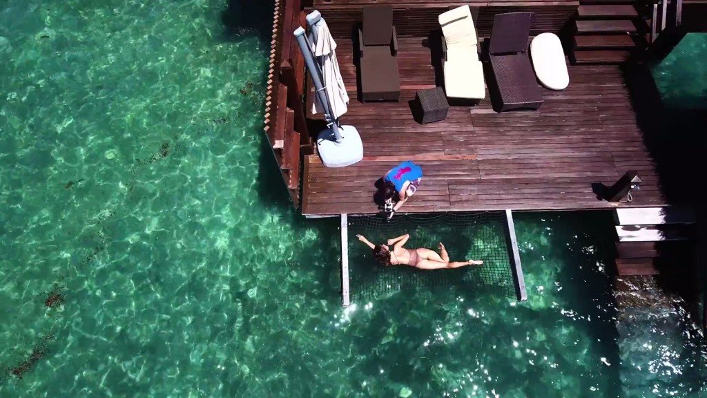 Alessandra Ambrosio Nude & Sexy 2 12 thefappening.so