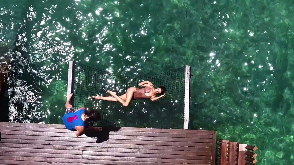 Alessandra Ambrosio Nude & Sexy 2 14 thefappening.so